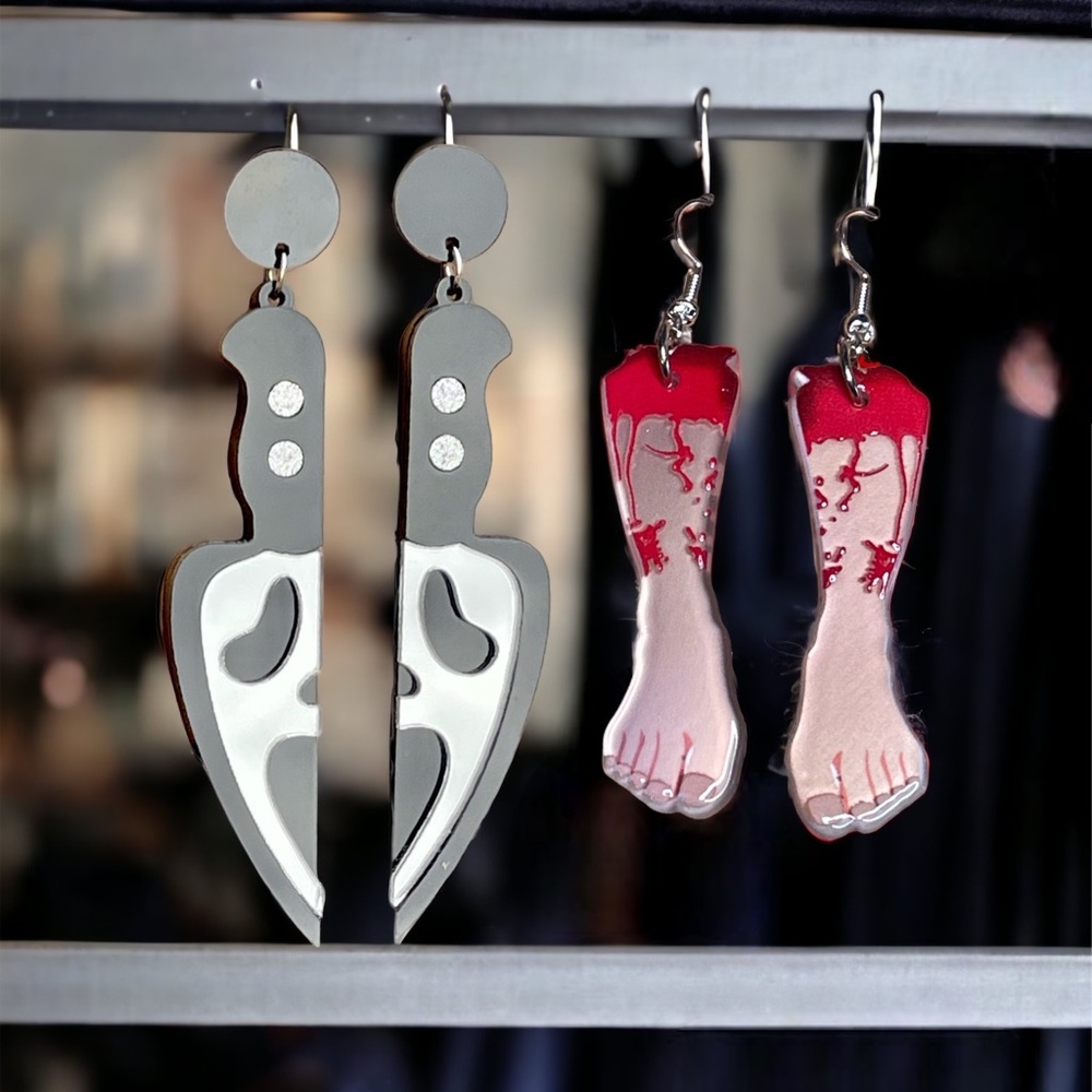 New 2 pair bundle boutique Halloween earrings scream mask knives bloody legs